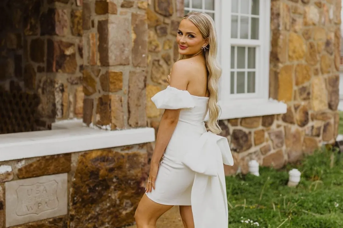 treylon burks wife during their wedding