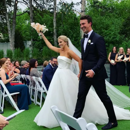 bo podkopacz with her husband in the wedding day