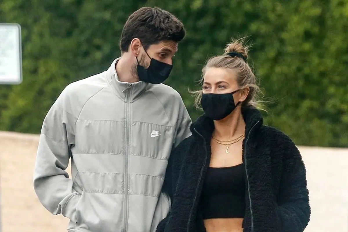 ben barnes girlfriend julianne hough during walk