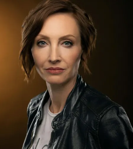 katelin chesna age is 46 years old