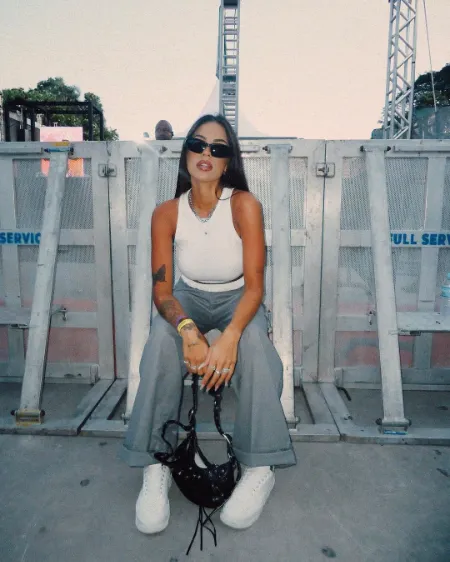 maria julia mazilla age is 28 years old.